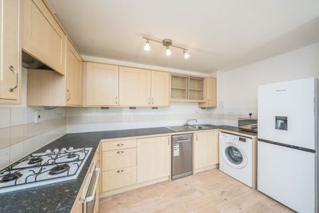Curtis Field Road, SW16, London - Photo 3