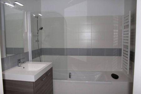 Appartement 3 pièces - - Photo 4