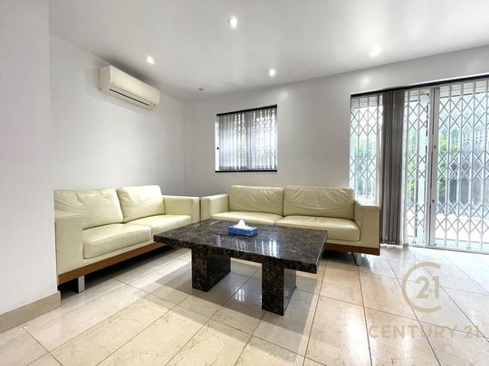 5 bedroom semi-detached house to rent - Photo 1