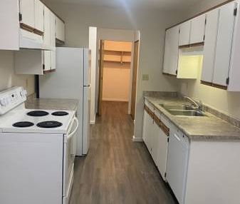 Bevan Terrace 2BD/1BA - Photo 1