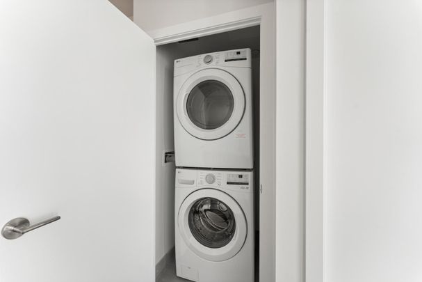 For Lease - 4130 Parkside Village Drive Unit# 3002, Mississauga, Ontario - Photo 1