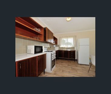 RETRO STYLE WITH A BIG YARD - Photo 5