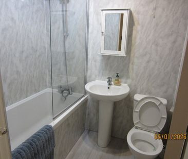 1 Bed Flat, Holmlea Road, G44 - Photo 4