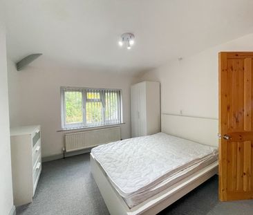 Upper Garth Road, Bangor, Gwynedd, LL57 - Photo 3