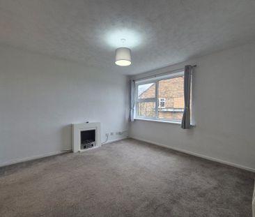 Thornhill Road, Thornhill Road, Halesowen, B63 - Photo 1