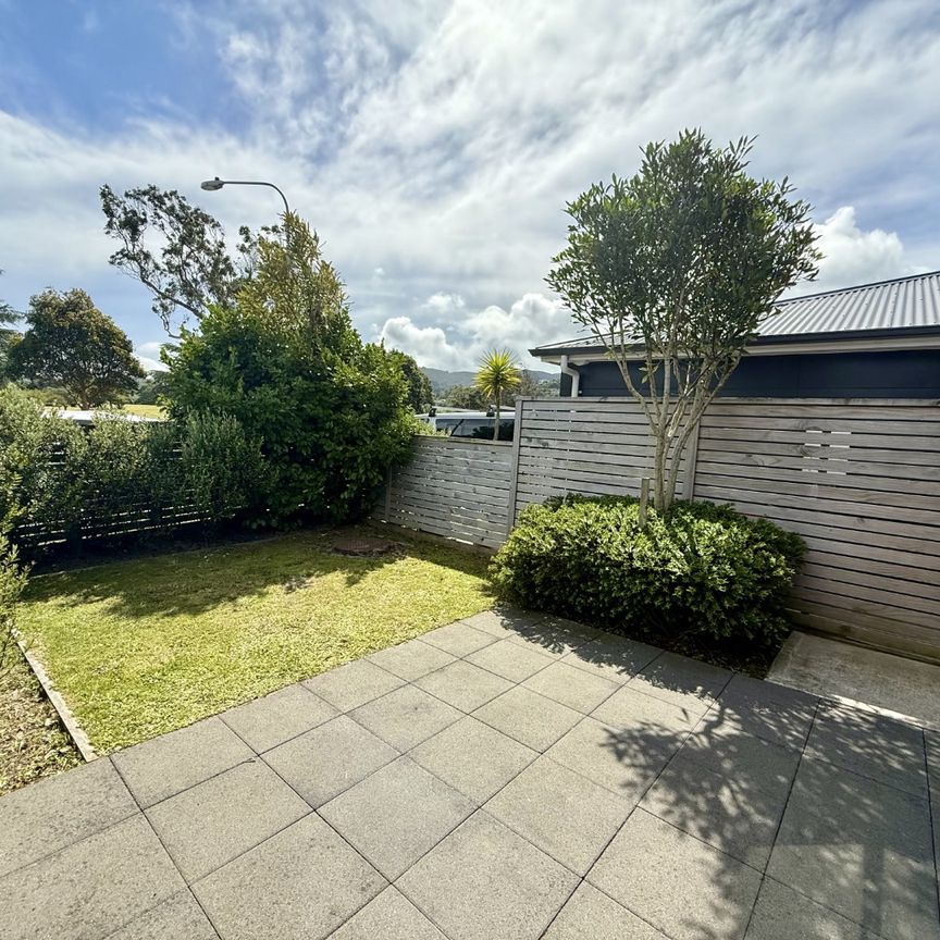 8 Avalon Park Drive, Avalon - Photo 1