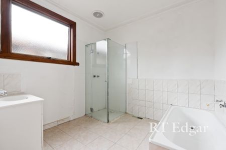Thinking of selling? Contact our agent - Photo 5