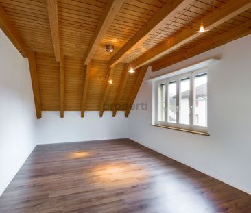 GENEROUS AND CHARMING - Photo 3