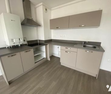 T2 de situé au 3ème étage avec balcon - Photo 1