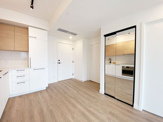 For Lease - 1050 Eastern Avenue Unit# 911, Toronto, Ontario - Photo 1