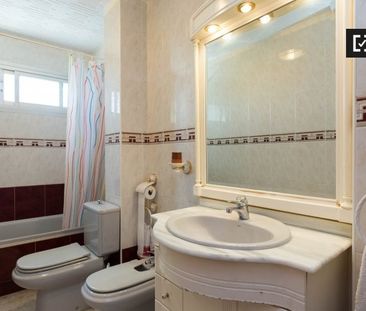 granada, Andalusia 18011 - Photo 5