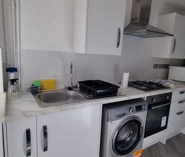 2 bedroom semi-detached bungalow to rent - Photo 1