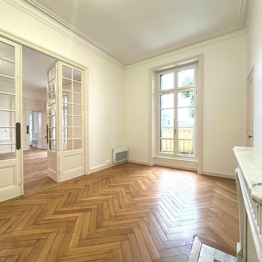 Location Appartement 4 pièces 117m² - Photo 1