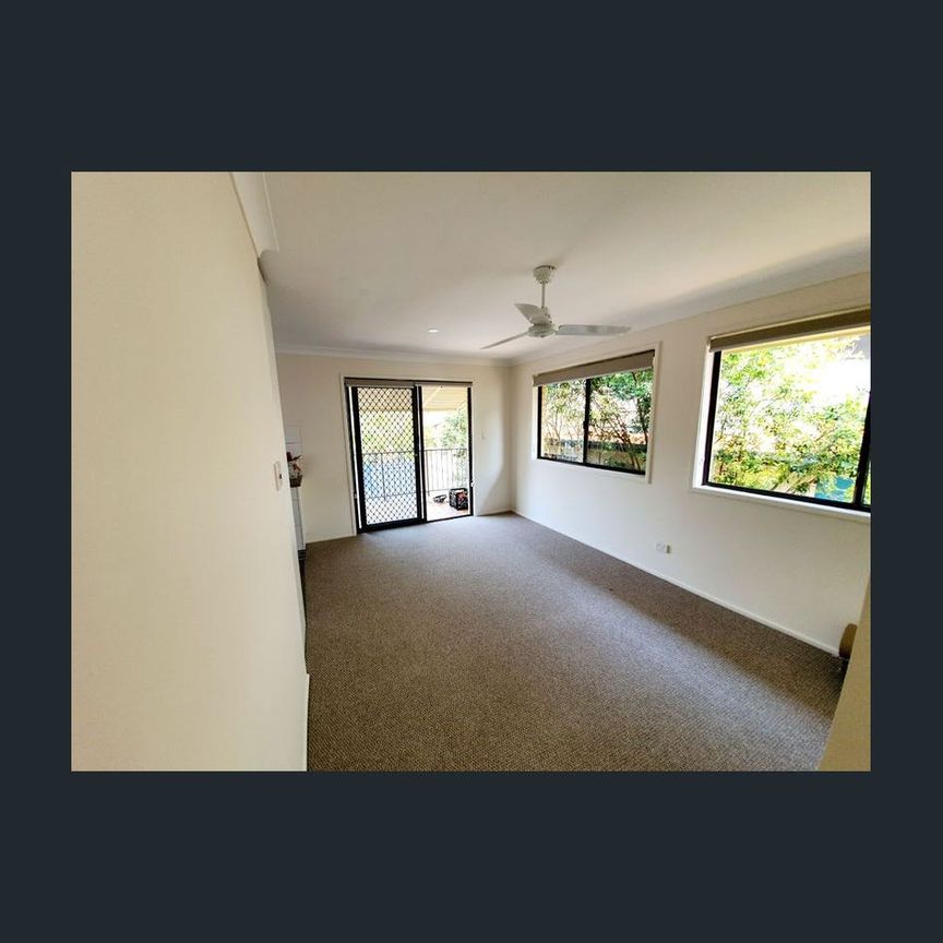 Mermaid Beach Duplex - Photo 1