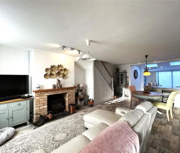 2 bedroom terraced house to rent - Photo 2