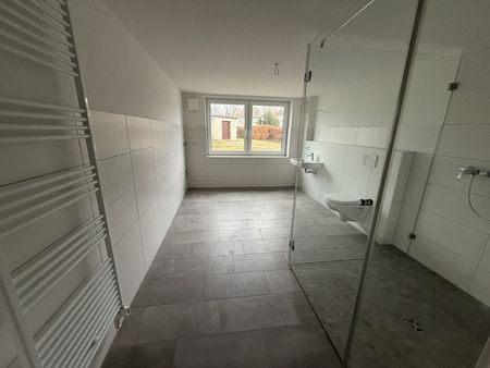 Hochwertige 2-Zimmer-Erdgeschosswohnung mit Terrasse in stadtnaher Lage - Photo 5