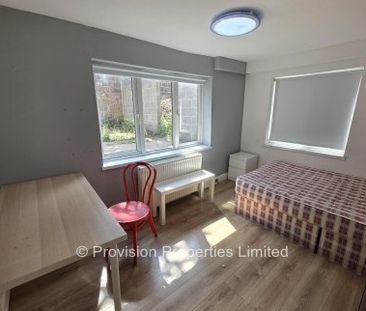 5 Bedroom Cardigan Road - Photo 4