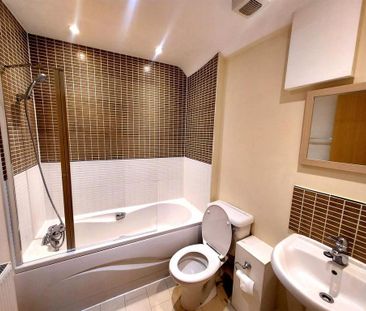 2 bedroom property to rent - Photo 4