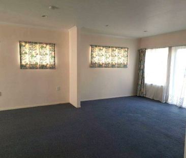 Greenwoods Corner - Photo 3