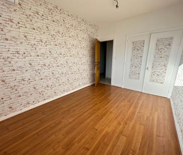 MAISON LISSIEU PROCHE CENTRE AVEC GRAND JARDIN COUR ... - Photo 4