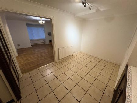 Runnymede Road - Photo 5