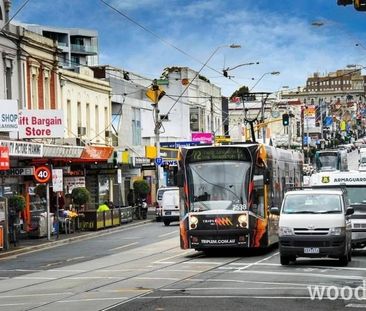 Spacious Camberwell Apartment – Walk to Camberwell Junction - Photo 5