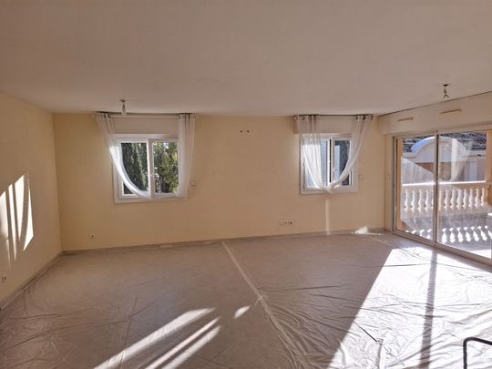 Location Appartement 4 pièces 113m² - Photo 1