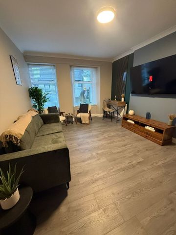 Main Street - Photo 4