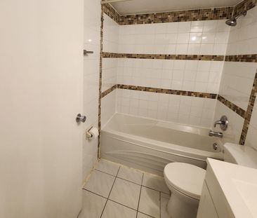 For Lease - 45 Sunrise Avenue Unit# 1012, Toronto, Ontario - Photo 4