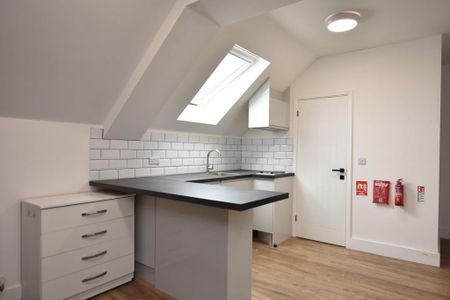 Studio to rent - Photo 4