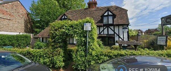 1 bedroom in a house share to rent - Photo 1
