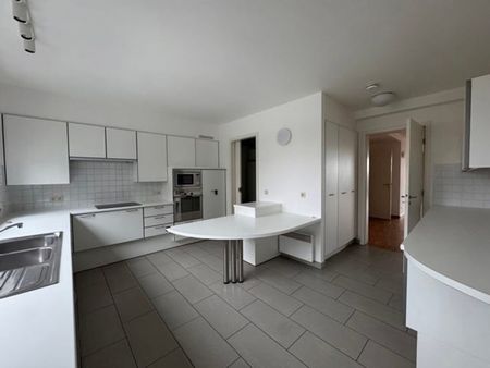 Tout savoir sur cet appartement à Ixelles, à Ixelles - Foto 5