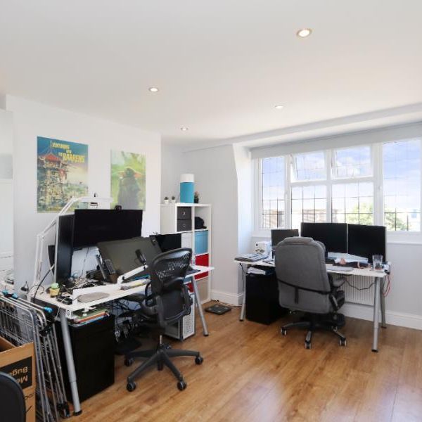 2 bedroom apartment to rent - Photo 1