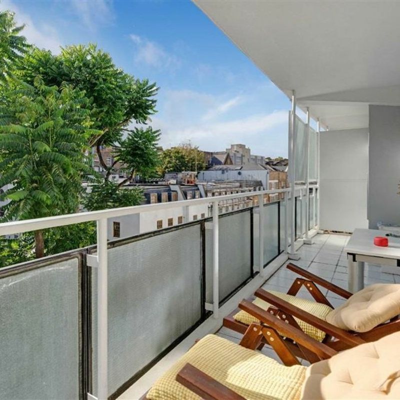 Gloucester Terrace - Photo 1