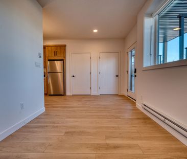 2925 12 Avenue Southwest, Calgary - Photo 3