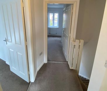 2 bedroom semi-detached house to rent - Photo 5