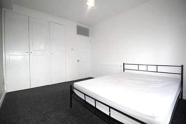 Chaucer Way, Hoddesdon, EN11 - Photo 1