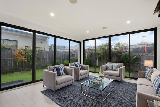 15 Volpato Street, Forde ACT 2914 - House For Rent | Domain - Photo 1