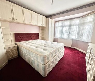 4 bedroom semi-detached house to rent - Photo 6