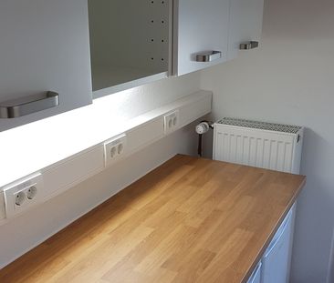 Sonnenhügel, möbliertes Zimmer in ruhiger Lage mit guter Busanbindung - Photo 2