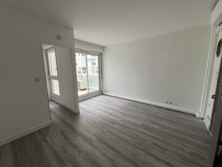 Location Appartement 1 pièce 31m² LA GRANDE MOTTE 34280 - Photo 2