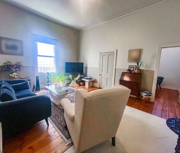 Period home in Moonee Ponds - Photo 2
