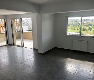 Location Appartement 3 pièces 70m² ONET LE CHATEAU 12850 - Photo 1
