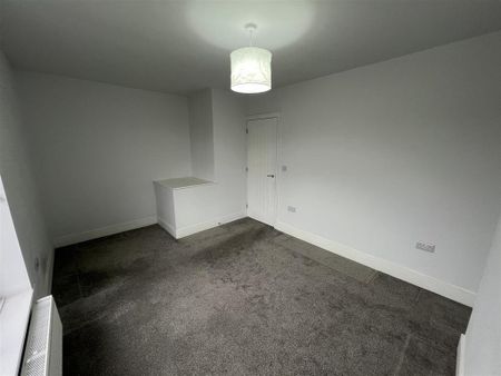 2 bedroom semi-detached house to rent - Photo 2