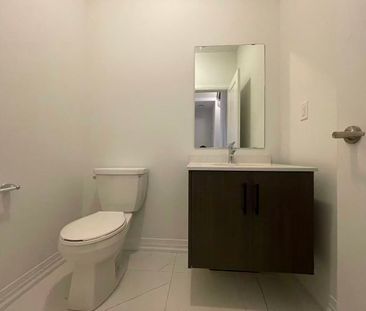 For Lease - 70 Tipp Drive, Richmond Hill, Ontario - Photo 5