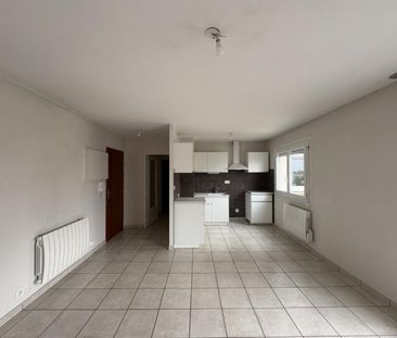APPARTEMENT T3 A LOUER A LE COTEAU - Photo 3