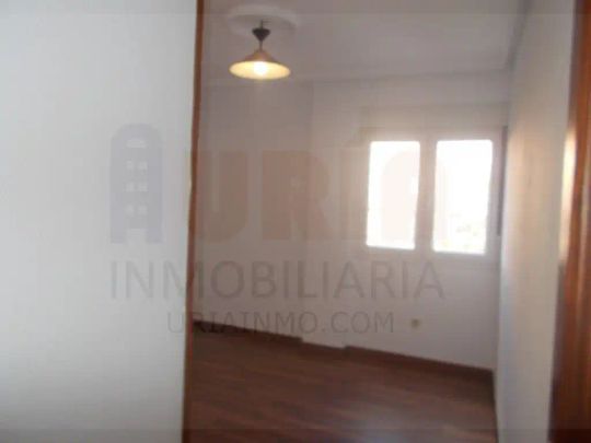 Piso de alquiler en Calle Puerto de Tarna, Teatinos - Los Prados - Photo 1