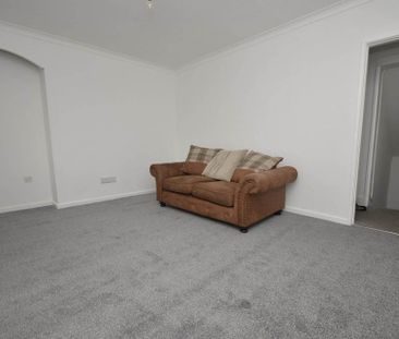 2 bedroom maisonette to rent - Photo 2