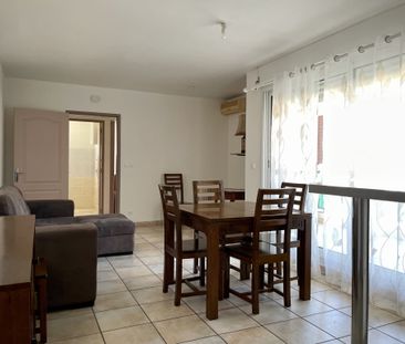 Location Appartement 2 pièces 47m² ST PIERRE 97410 - Photo 2