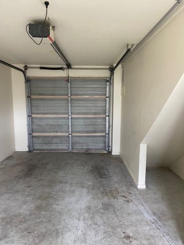 Property Management3 Gina Avenue, Ranui - Townhouse for Rent - Photo 2